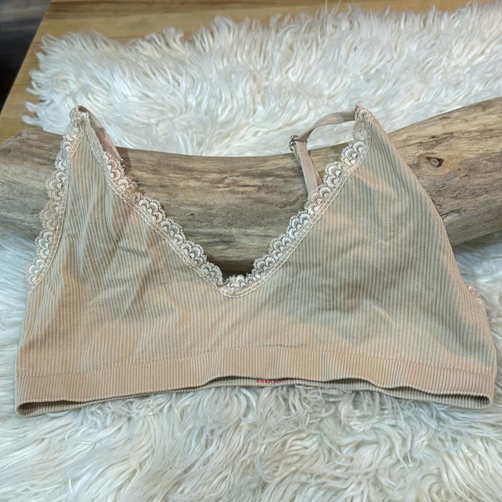 Prettylittlething bralette